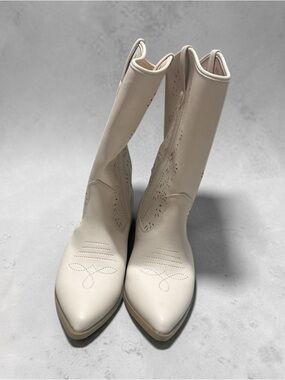 ARULA Cream Pointed-Toe Mid-Calf Boots